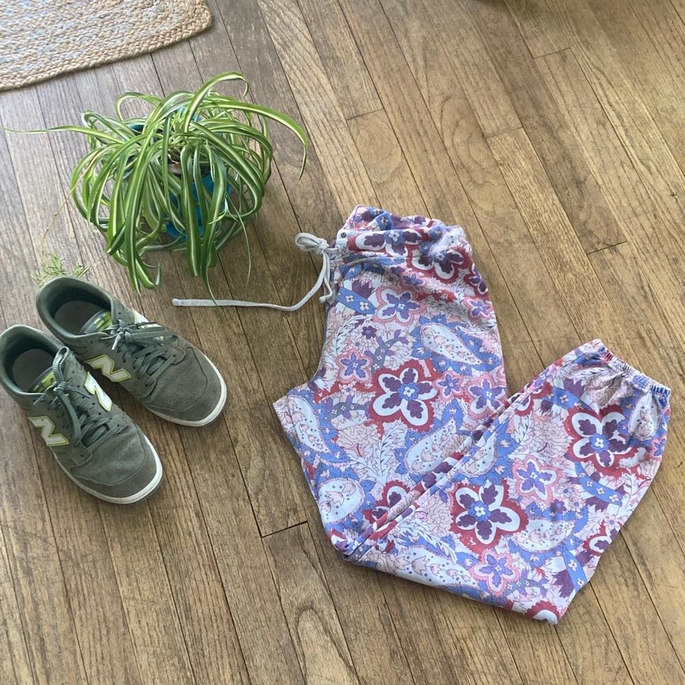 SUNDRY  Sz 1. Floral joggers - Blue and Red